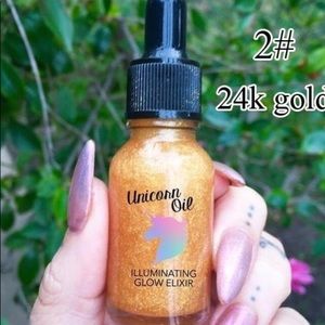 Glistening Oil Illuminating Makeup Highlighter